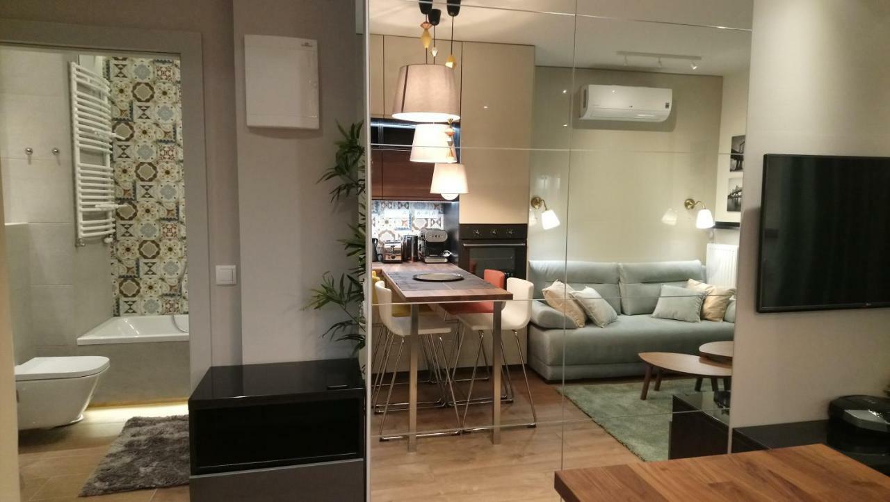Siedmiogrodzka - Most Handy Location, Aircon & Garage Free Warsawa Bagian luar foto